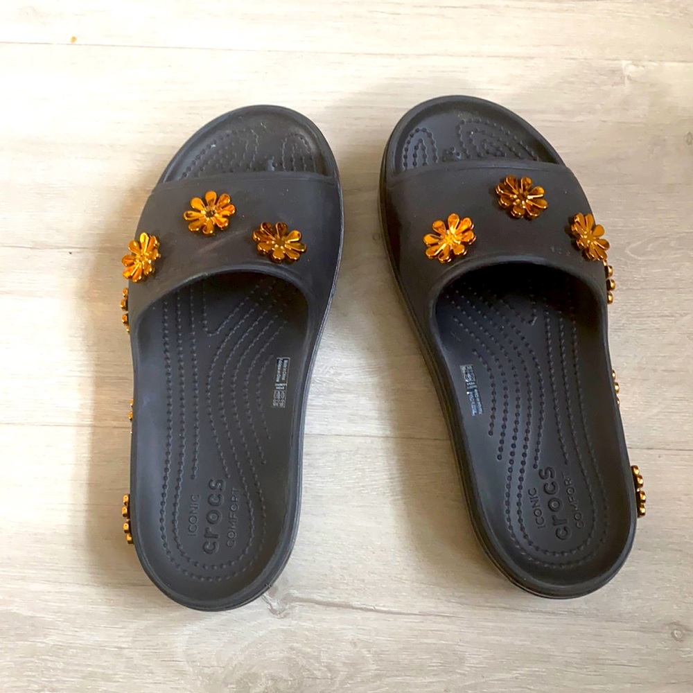 Crocs platforms